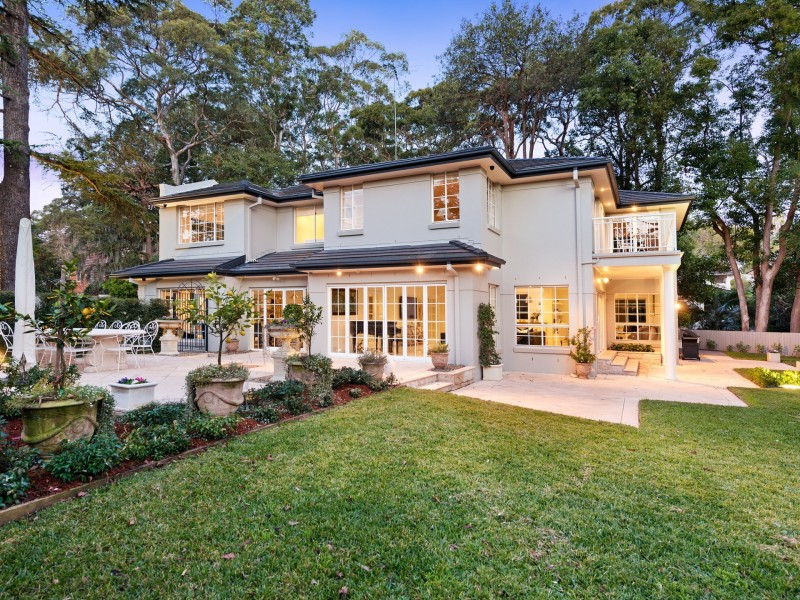 2 Sarnia Crescent, Killara NSW 2071