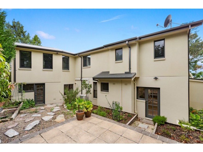 2 Richmond Avenue, St Ives NSW 2075