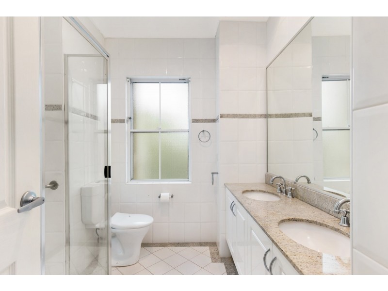 Apartment 5/10 Hillcrest Drive, St Ives NSW 2075