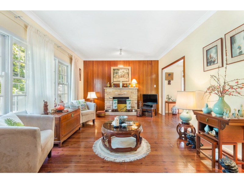 11 Murchison Street, St Ives NSW 2075