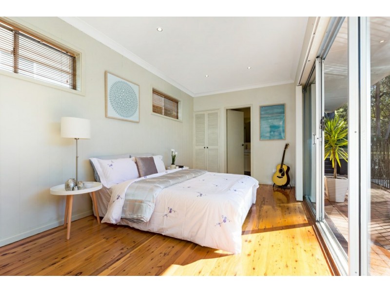 19 Dorset Drive (Off Shinfield Ave), St Ives NSW 2075