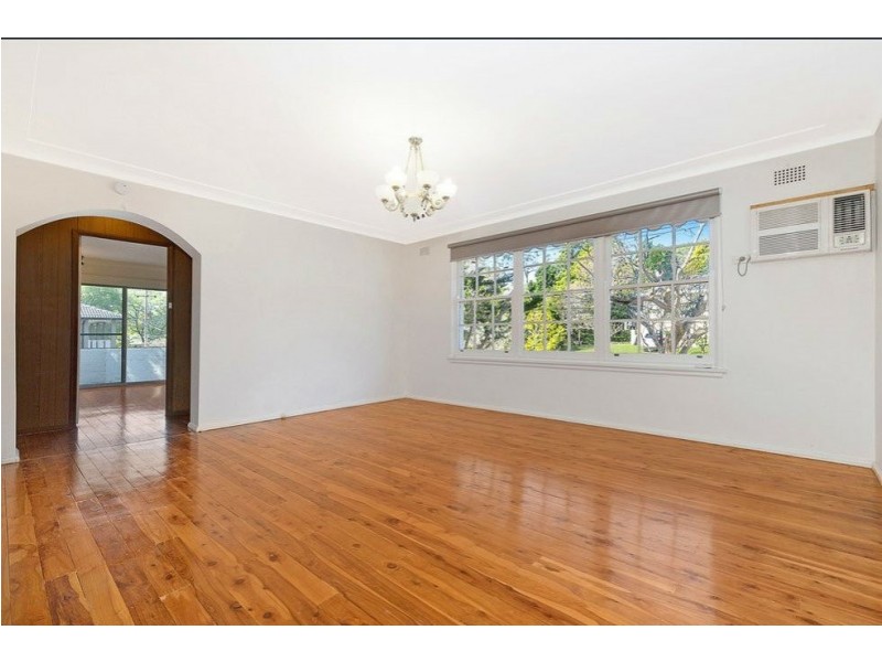 16 Aronia Avenue, St Ives NSW 2075