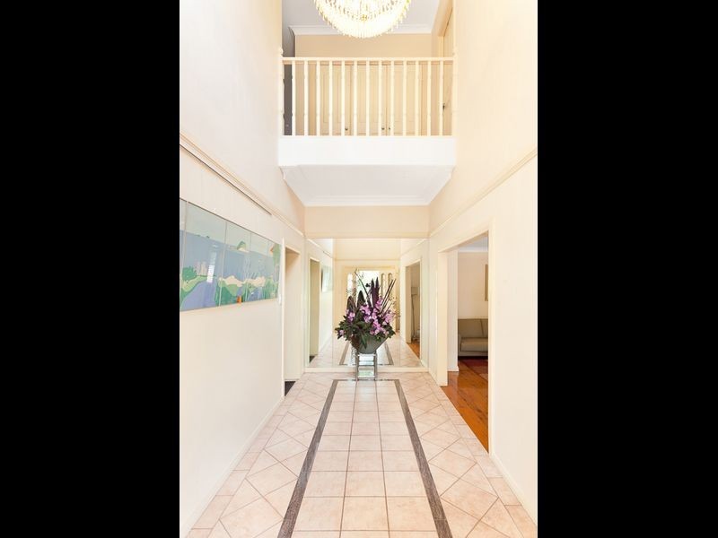 76 Woodbury Road (East Side), St Ives NSW 2075