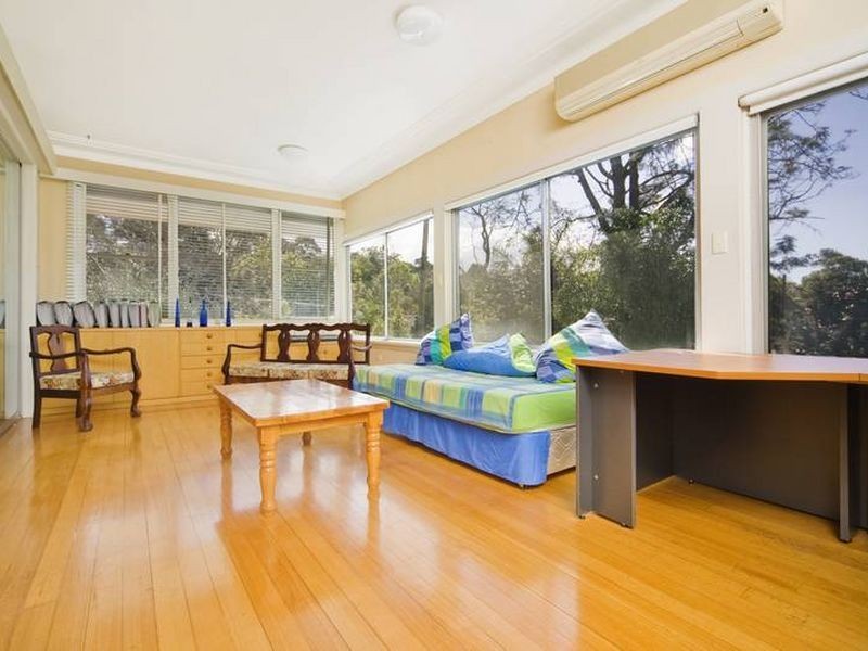 17 Pentecost Avenue, St Ives NSW 2075