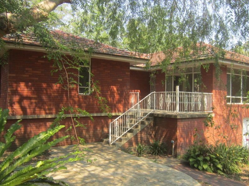 2 Fitzroy Avenue, Pymble NSW 2073
