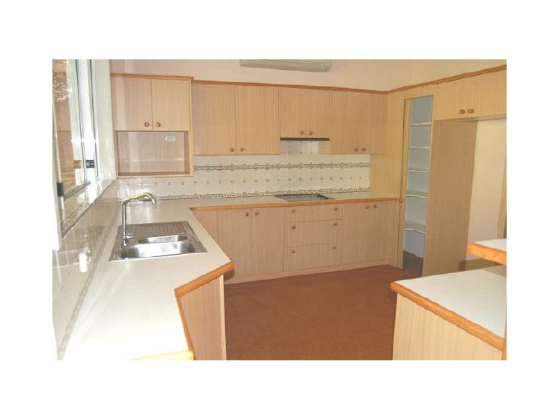 11 Gould Avenue, St Ives NSW 2075