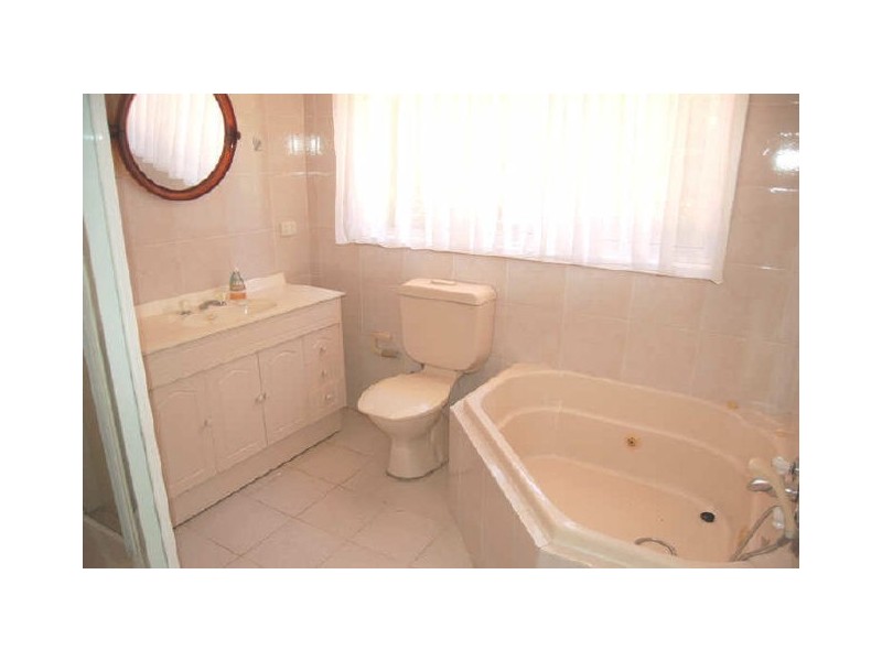 17 Aminya Place, St Ives NSW 2075