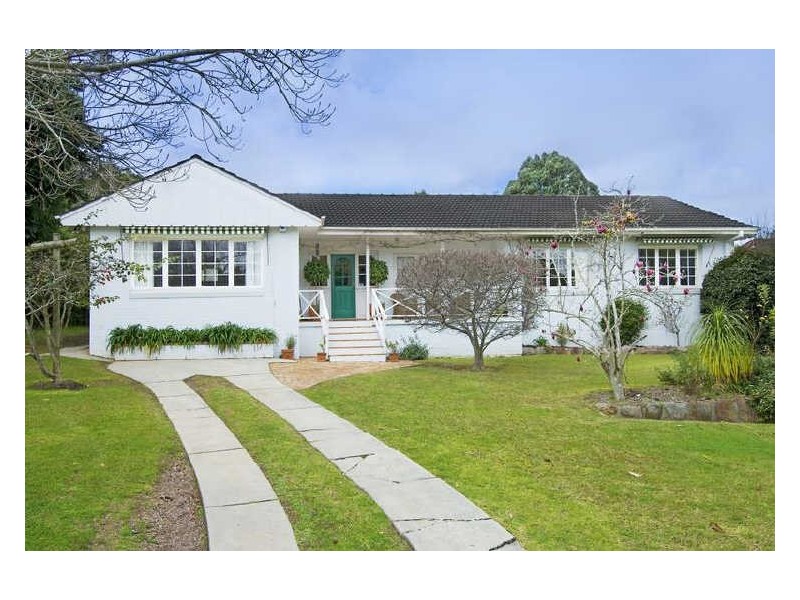 11 Dainton Avenue, St Ives NSW 2075