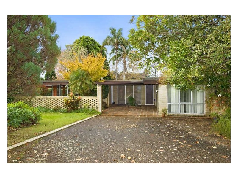 27 Collins Road, St Ives NSW 2075