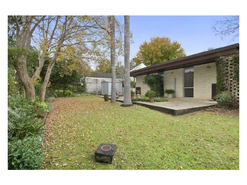 27 Collins Road, St Ives NSW 2075