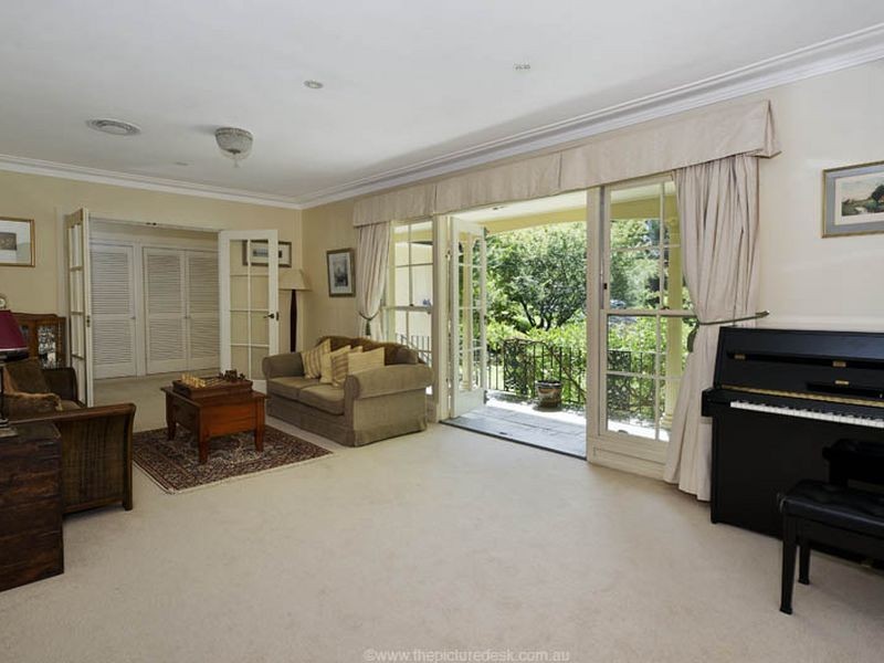 37 Narelle Avenue, Pymble NSW 2073