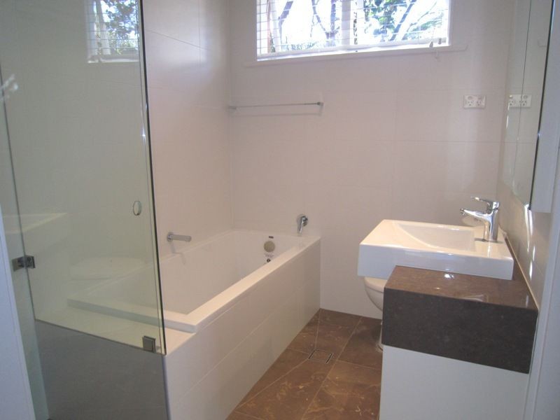 10 Dorset Drive (Off Shinfield Av, St Ives NSW 2075