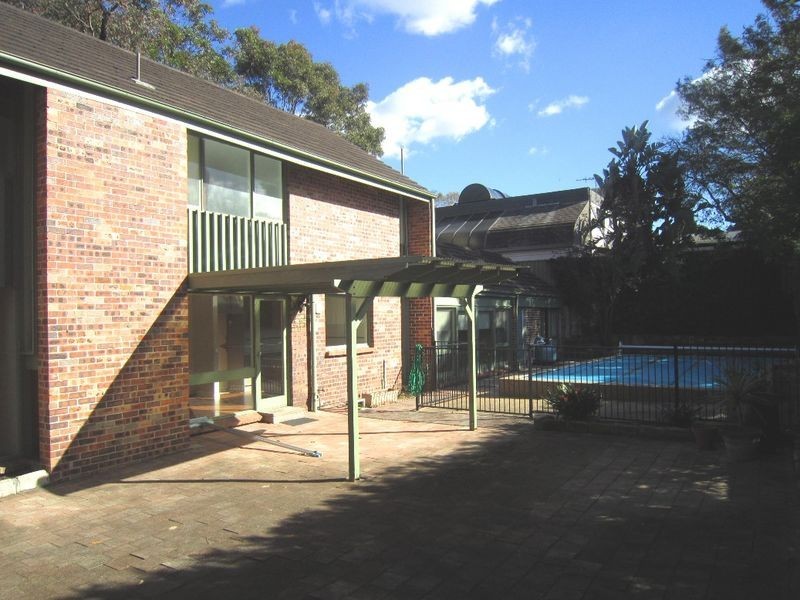 16 Nicholson Avenue, St Ives NSW 2075