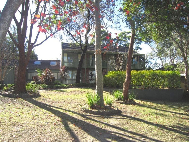 16 Nicholson Avenue, St Ives NSW 2075