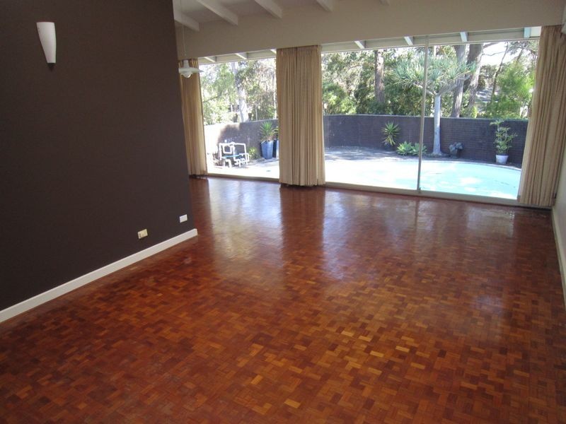 12 Andrew Avenue, West Pymble NSW 2073