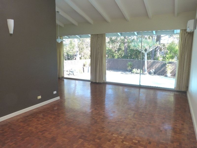 12 Andrew Avenue, West Pymble NSW 2073