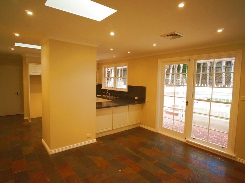 16 Brallas Avenue, St Ives NSW 2075