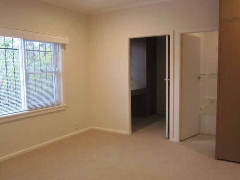 64 Douglas Street, St Ives NSW 2075