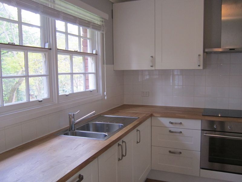 14 Woodbury Road, St Ives NSW 2075