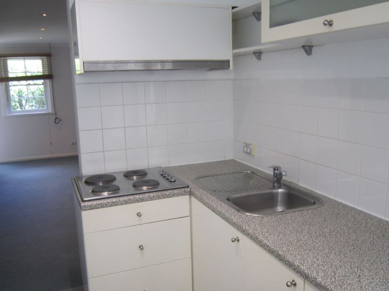 2/20 Andrew Aveune, West Pymble NSW 2073