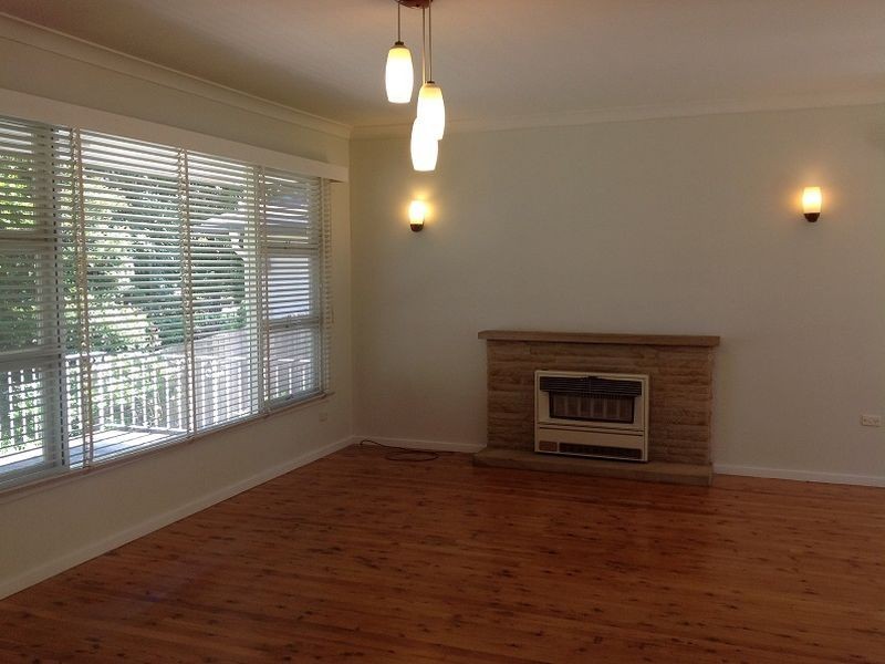 24 Paul Avenue, St Ives NSW 2075