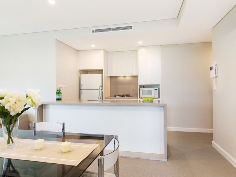 27/18 Shinfield Ave, St Ives NSW 2075