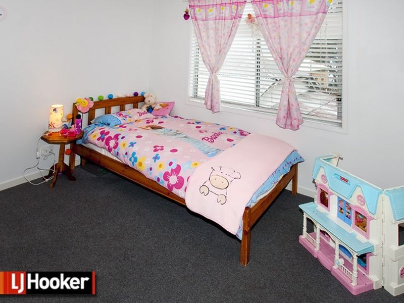 6 Osborne Tce, Deception Bay QLD 4508