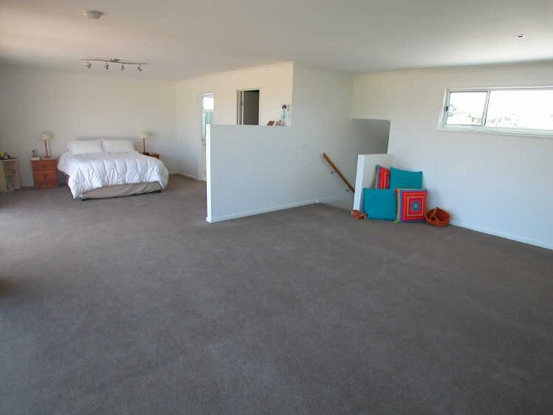 12 Anthony Court, Cowes VIC 3922