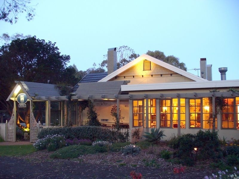 37 Chapel Street, Cowes VIC 3922