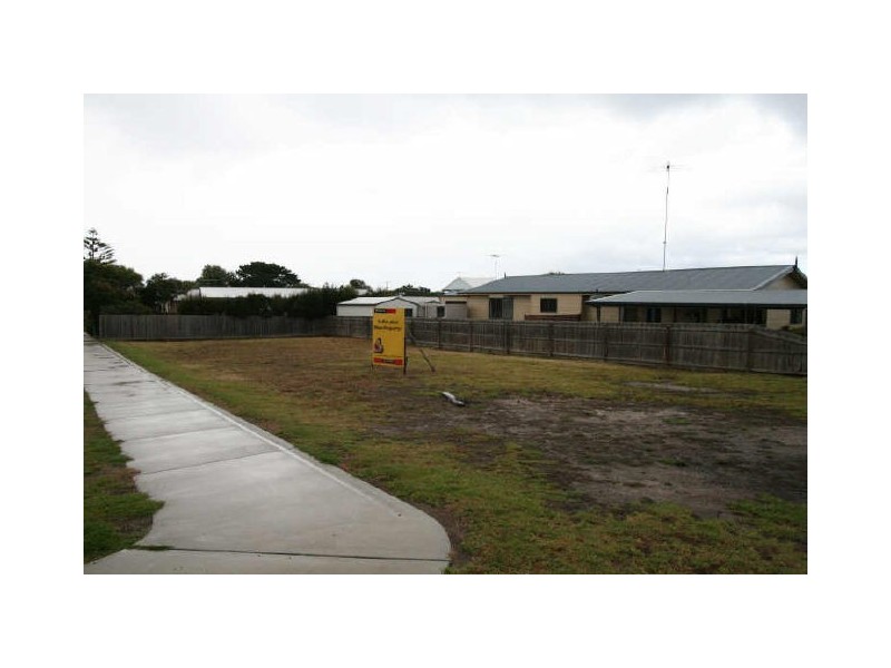 1 Gemma Street, Sunderland Bay VIC 3922