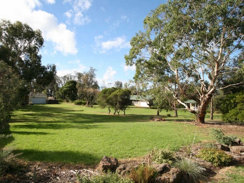 14 Gordon Street, Cowes VIC 3922