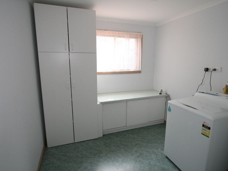 1 Leslie Avenue, Cowes VIC 3922