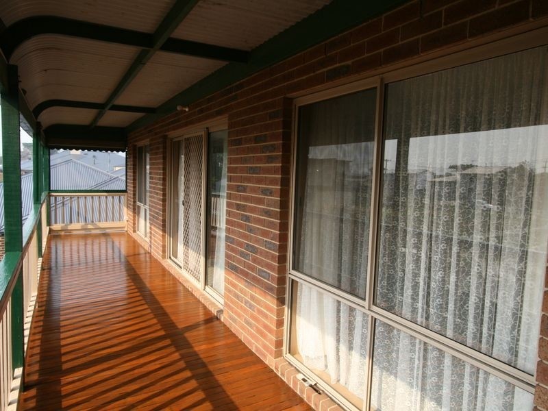 1 Leslie Avenue, Cowes VIC 3922