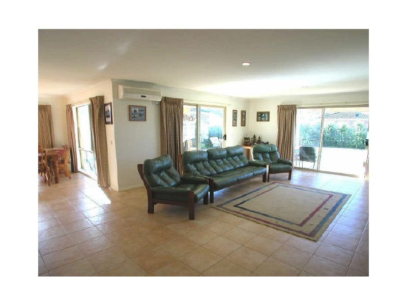 42 Katherine Circuit, Cowes VIC 3922