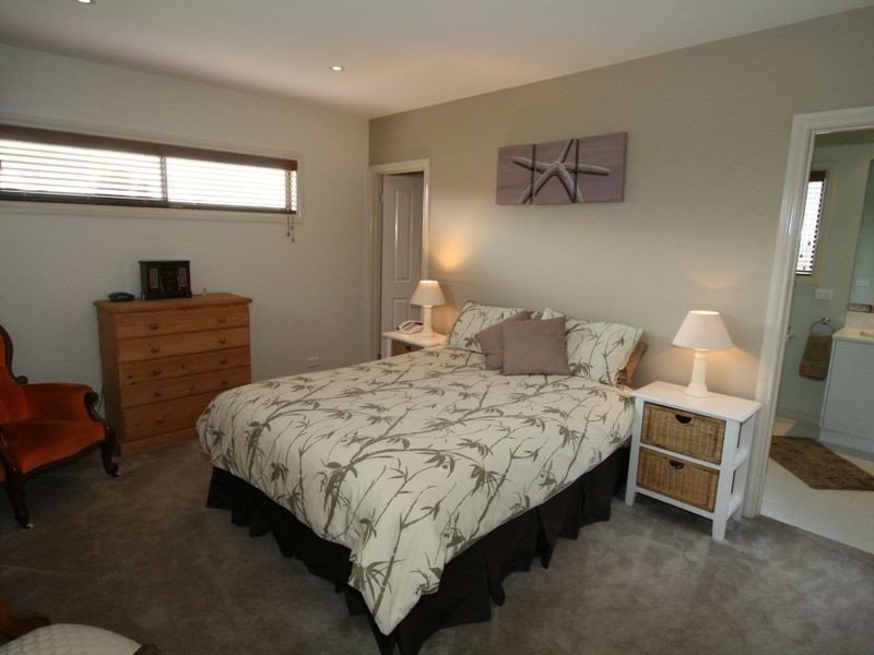 3 Eucalypt Close, Cowes VIC 3922
