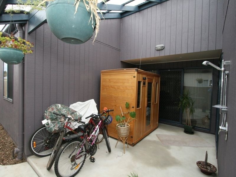 3 Eucalypt Close, Cowes VIC 3922