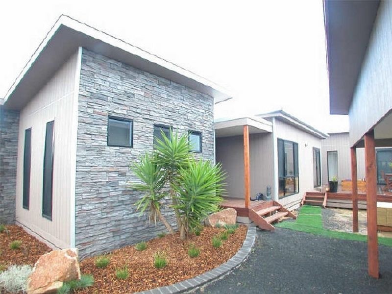 26 Page Avenue, Surf Beach VIC 3922