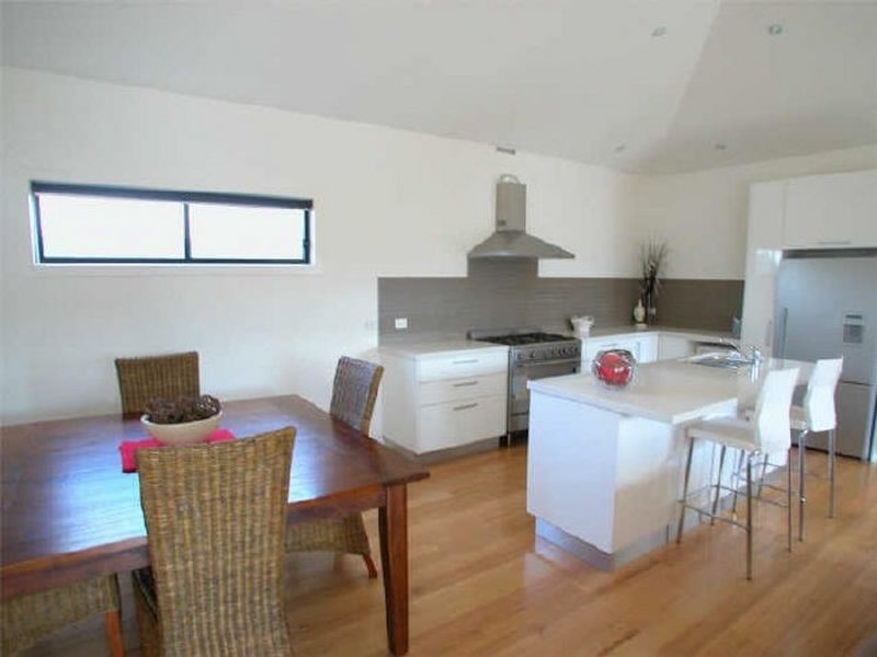 26 Page Avenue, Surf Beach VIC 3922