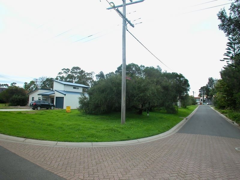 18 Chapel Street, Cowes VIC 3922