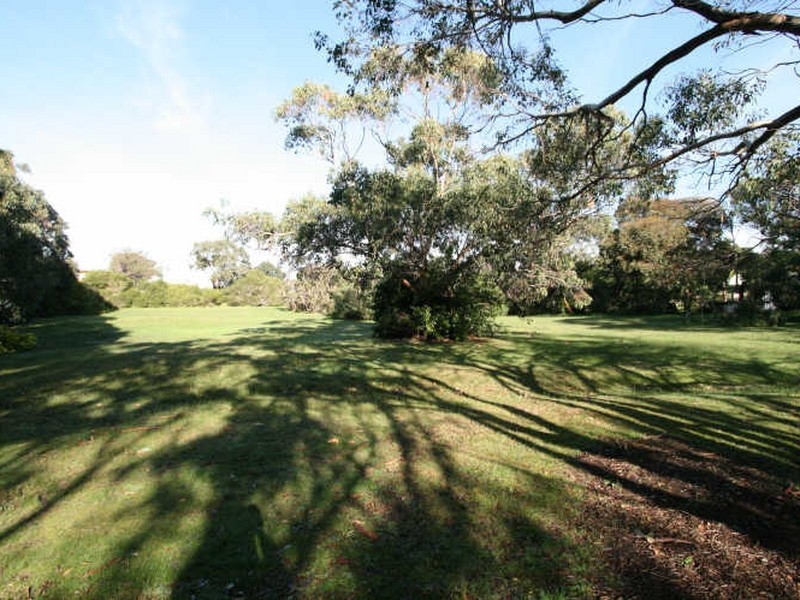 35 Walton Street, Rhyll VIC 3923