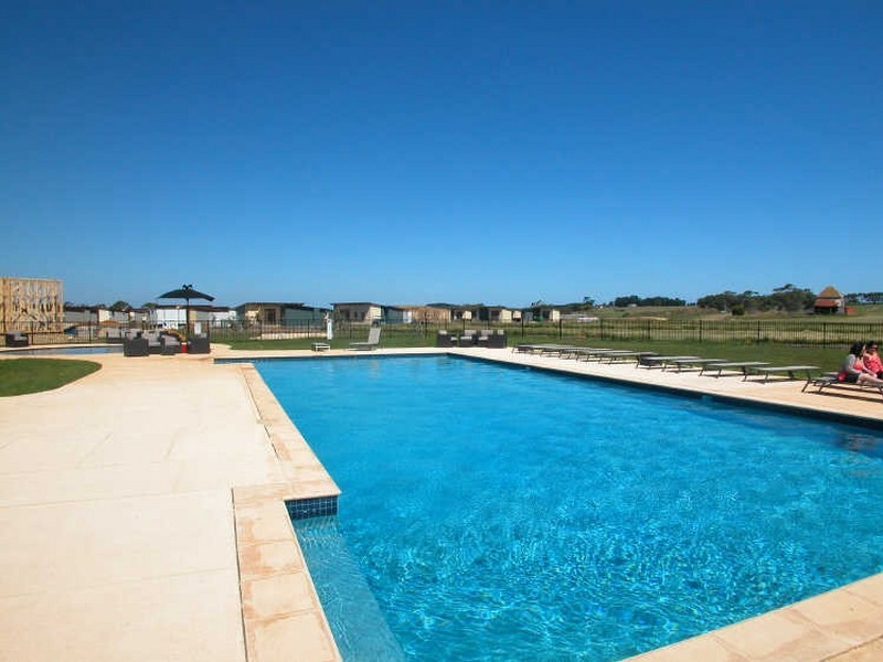 105/2128 Phillip Island Road, Cowes VIC 3922