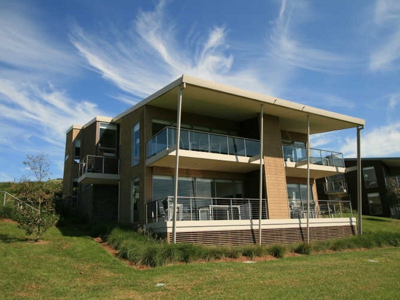 Apt 135/17 Potters Hill Road, San Remo VIC 3925