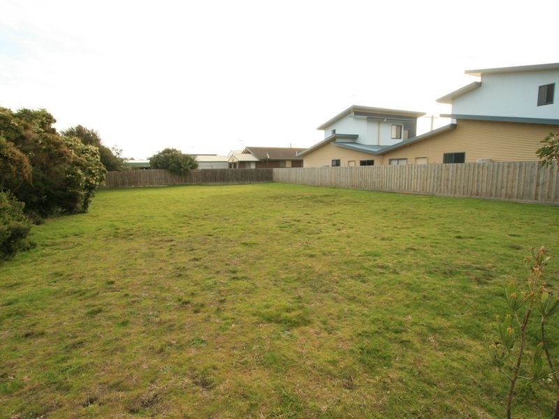8 Second Avenue, Cape Woolamai VIC 3925