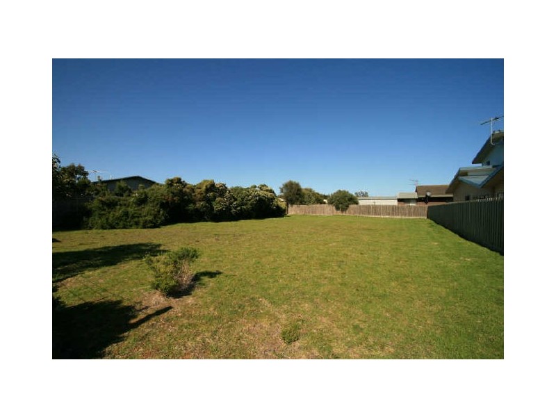 8 Second Avenue, Cape Woolamai VIC 3925