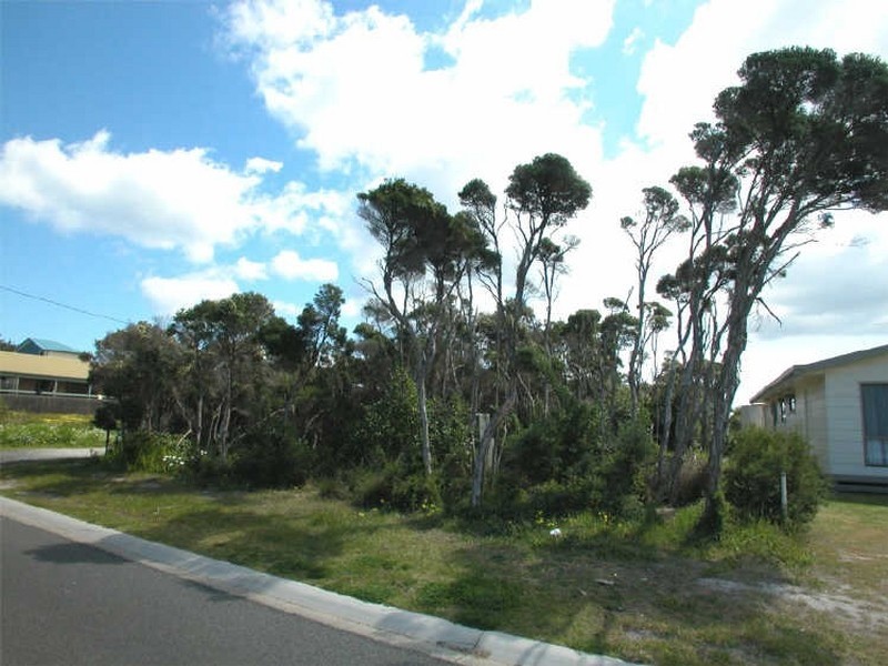 8 Ocean Reach, Cape Woolamai VIC 3925