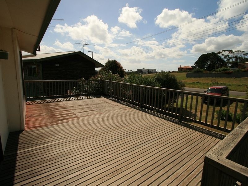 615 Settlement Road, Cowes VIC 3922