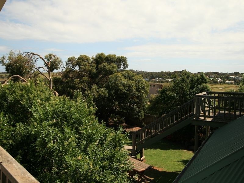 615 Settlement Road, Cowes VIC 3922