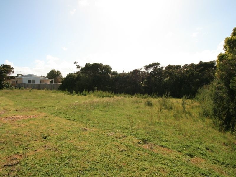 14 Gilmore Street, Smiths Beach VIC 3922