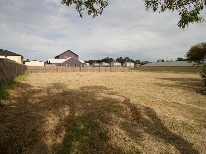 28 Anderson Road, Cowes VIC 3922