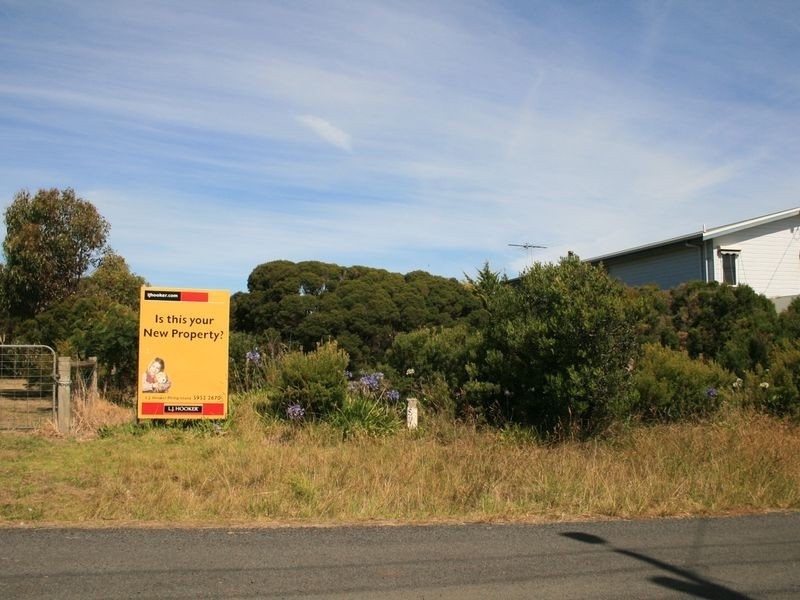 37 Barramundi Avenue, Smiths Beach VIC 3922